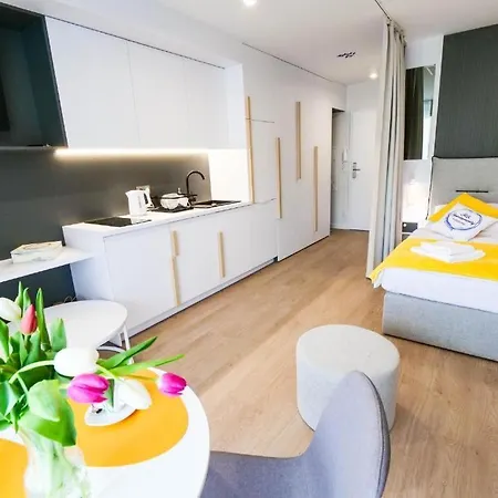 Apartament Sloneczny Колобжег